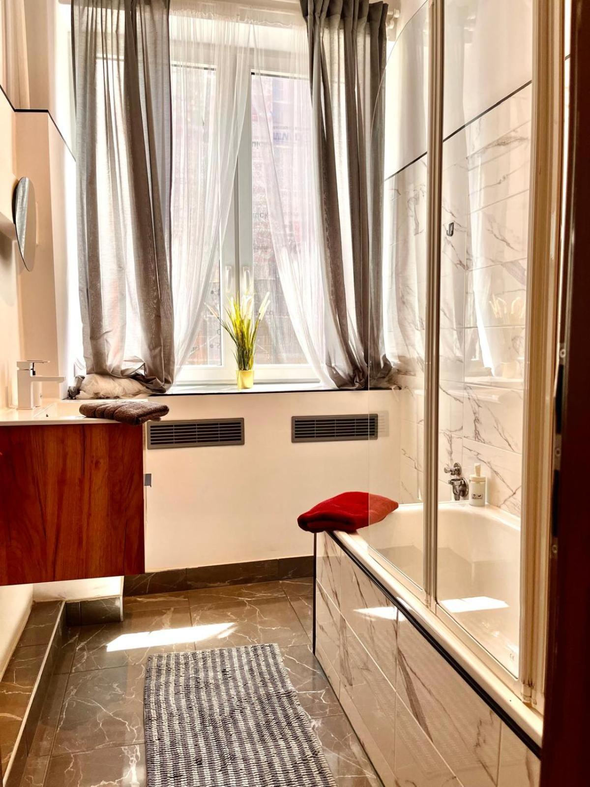 Best 1 Room Condo In Warszawa Center Экстерьер фото