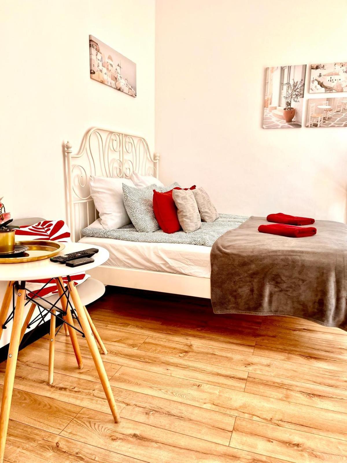 Best 1 Room Condo In Warszawa Center Экстерьер фото